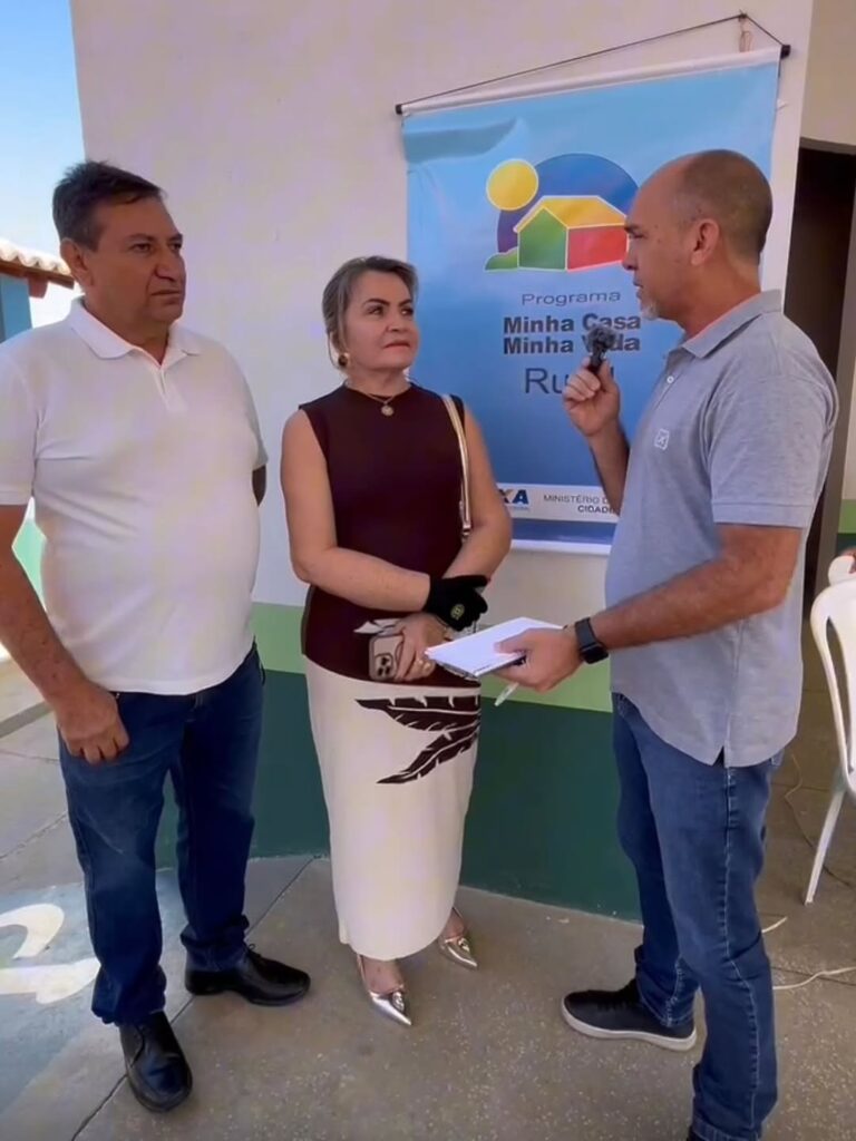 539429481_17868814446429332_588080840773344223_n-768x1024 Fartura do Piauí celebra assinatura de 91 contratos do Minha Casa Minha Vida Rural